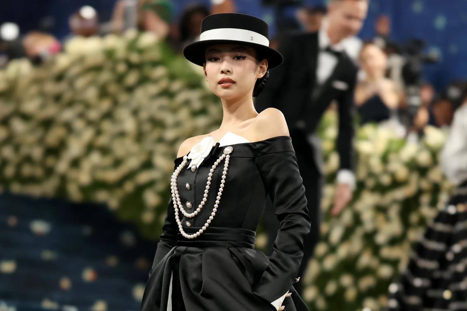 Steal the Spotlight: Get the Met Gala 2025 Looks You Loved with Seezona - selection pictures